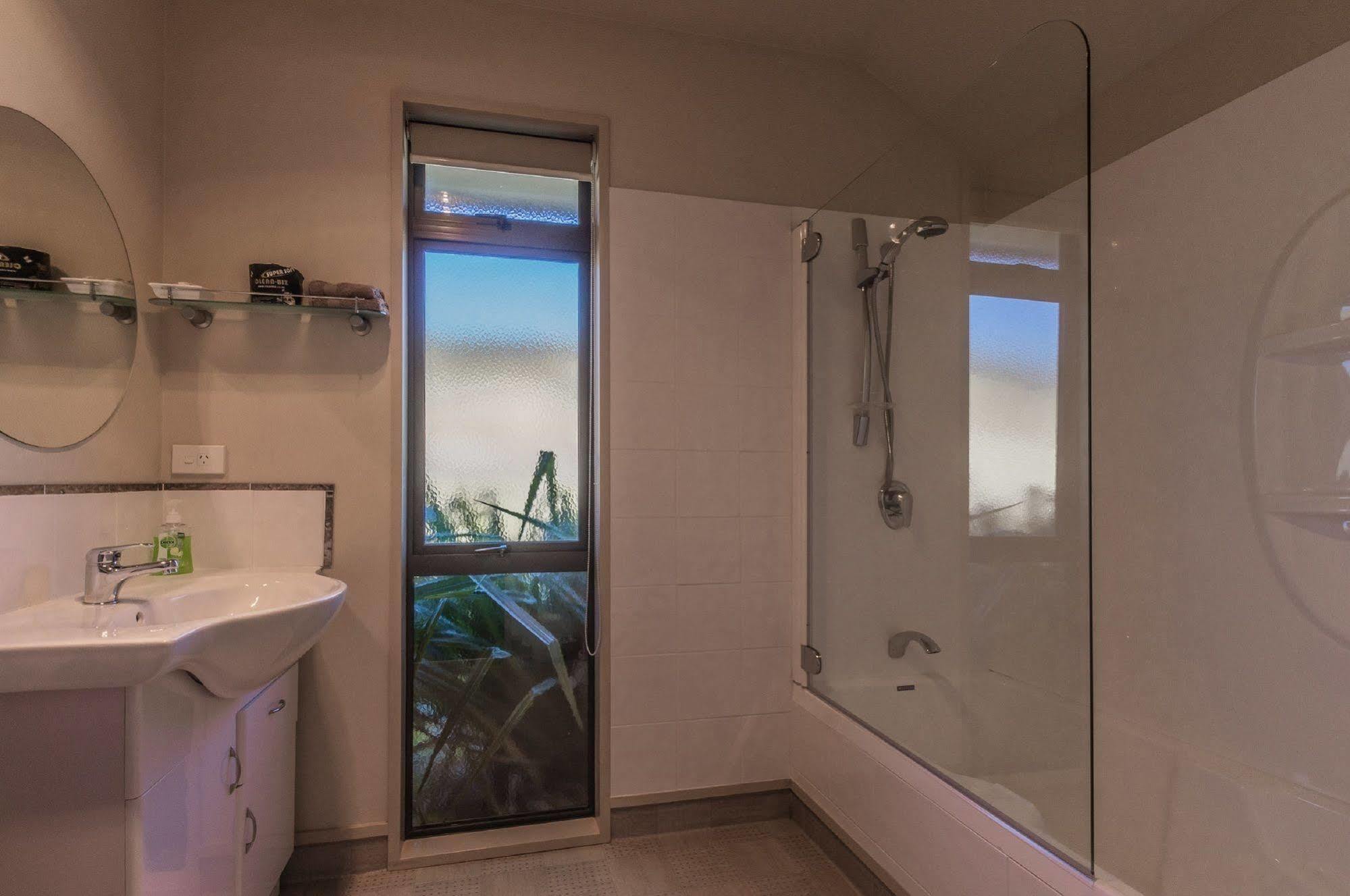 Loch Vista Bed & Breakfast Те-Анау Екстер'єр фото